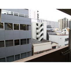 プレール御茶ノ水弐番館のサムネイル