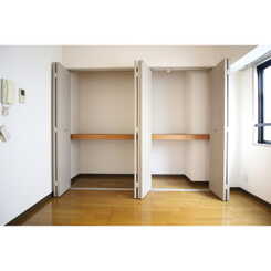 プレール市ヶ谷納戸町のサムネイル