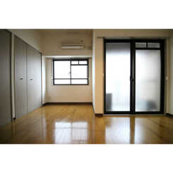 プレール市ヶ谷納戸町のサムネイル