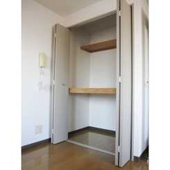 プレール市ヶ谷納戸町のサムネイル