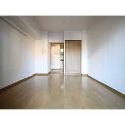 プレール新宿余丁町のサムネイル