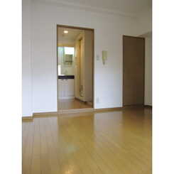 プレール新宿余丁町のサムネイル