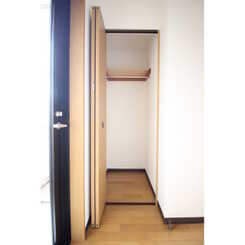 プレール明大前のサムネイル