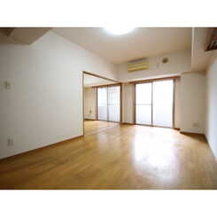 プレール日本橋弐番館のサムネイル