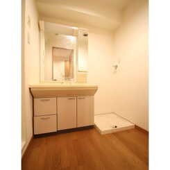 プレール日本橋弐番館のサムネイル