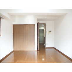 プレール 越谷のサムネイル