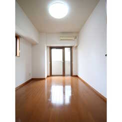 プレール日本橋三越前のサムネイル