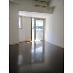 プレール・ドゥーク笹塚のサムネイル