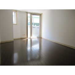 プレール・ドゥーク笹塚のサムネイル