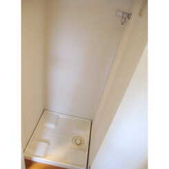 プレール・ドゥーク西新宿のサムネイル