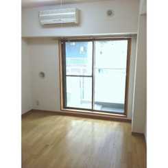 プレール・ドゥーク新宿曙橋のサムネイル