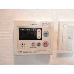 プレール・ドゥーク馬込駅前のサムネイル