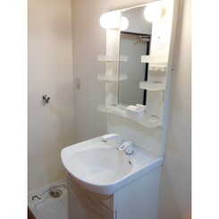 プレール・ドゥーク東新宿Ⅱのサムネイル