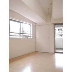 プレール・ドゥーク東京EASTのサムネイル