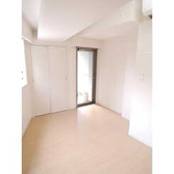 プレール・ドゥーク東京EASTのサムネイル