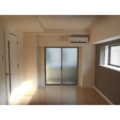 プレール・ドゥーク秋葉原のサムネイル