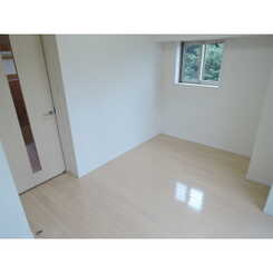 プレール・ドゥーク目白のサムネイル