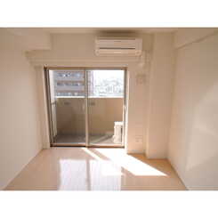 プレール・ドゥーク目白のサムネイル