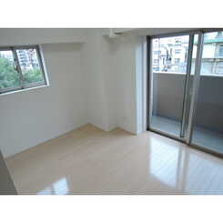 プレール・ドゥーク目白のサムネイル