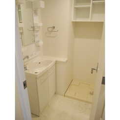 プレール・ドゥーク新宿御苑Ⅱのサムネイル