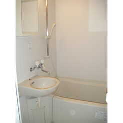 プレール・ドゥーク神田のサムネイル