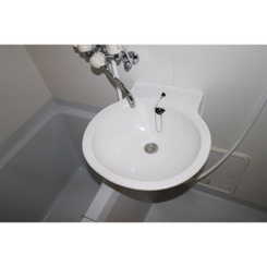 アムール 栄生のサムネイル