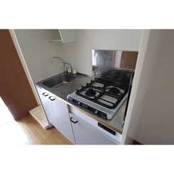 アムール英のサムネイル