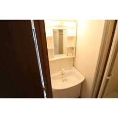 アムール 美貴のサムネイル