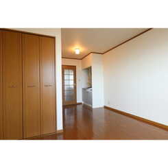 アムール　Majyesのサムネイル