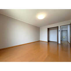 アムール シャルムKⅡのサムネイル