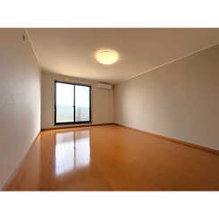 アムール シャルムKⅡのサムネイル