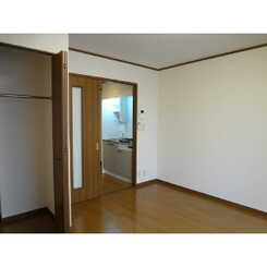 アムール AKIRAのサムネイル