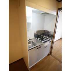 アムール AKIRAのサムネイル