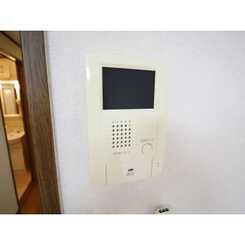 アムール AKIRAのサムネイル