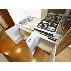 アムール AKIRAのサムネイル