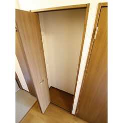 アムール 金谷のサムネイル