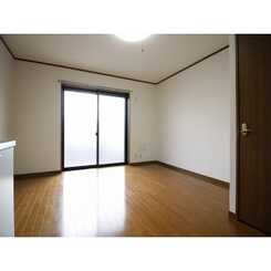 アムール 金谷のサムネイル