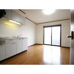 アムール 金谷のサムネイル