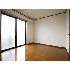 アムール 金谷のサムネイル