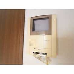 アムール リーヴェロのサムネイル