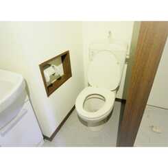 アムール リーヴェロのサムネイル