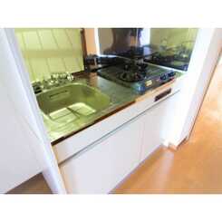 アムール リーヴェロのサムネイル