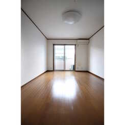 アムール シャルムのサムネイル