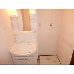 アムール エフ 1番館のサムネイル