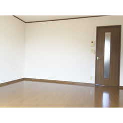 アムール SazemⅢのサムネイル