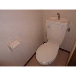 アムール 久々田のサムネイル