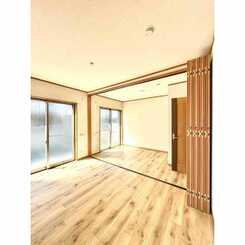 アムール SHINYAのサムネイル