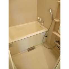 アムール R.のサムネイル