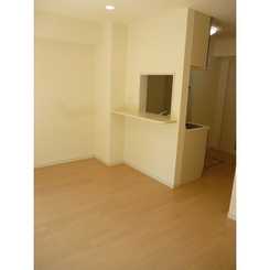 アムール R.のサムネイル