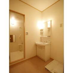 アムール 優のサムネイル